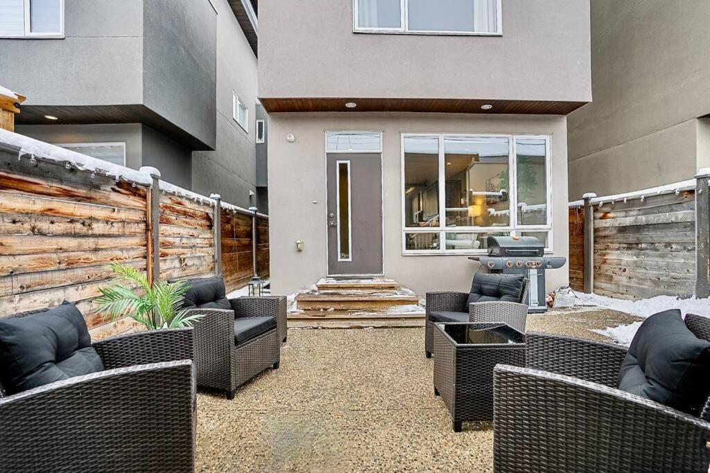 Holiday home Luxury Cityscape Retreat With Hot Tub Calgary